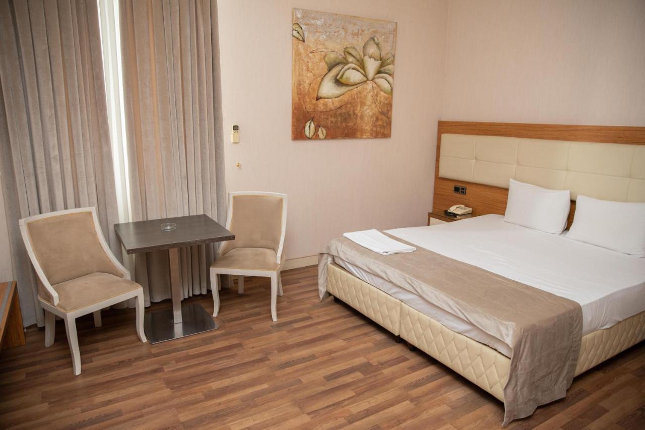Hotel Empire Business Bakoe Buitenkant foto