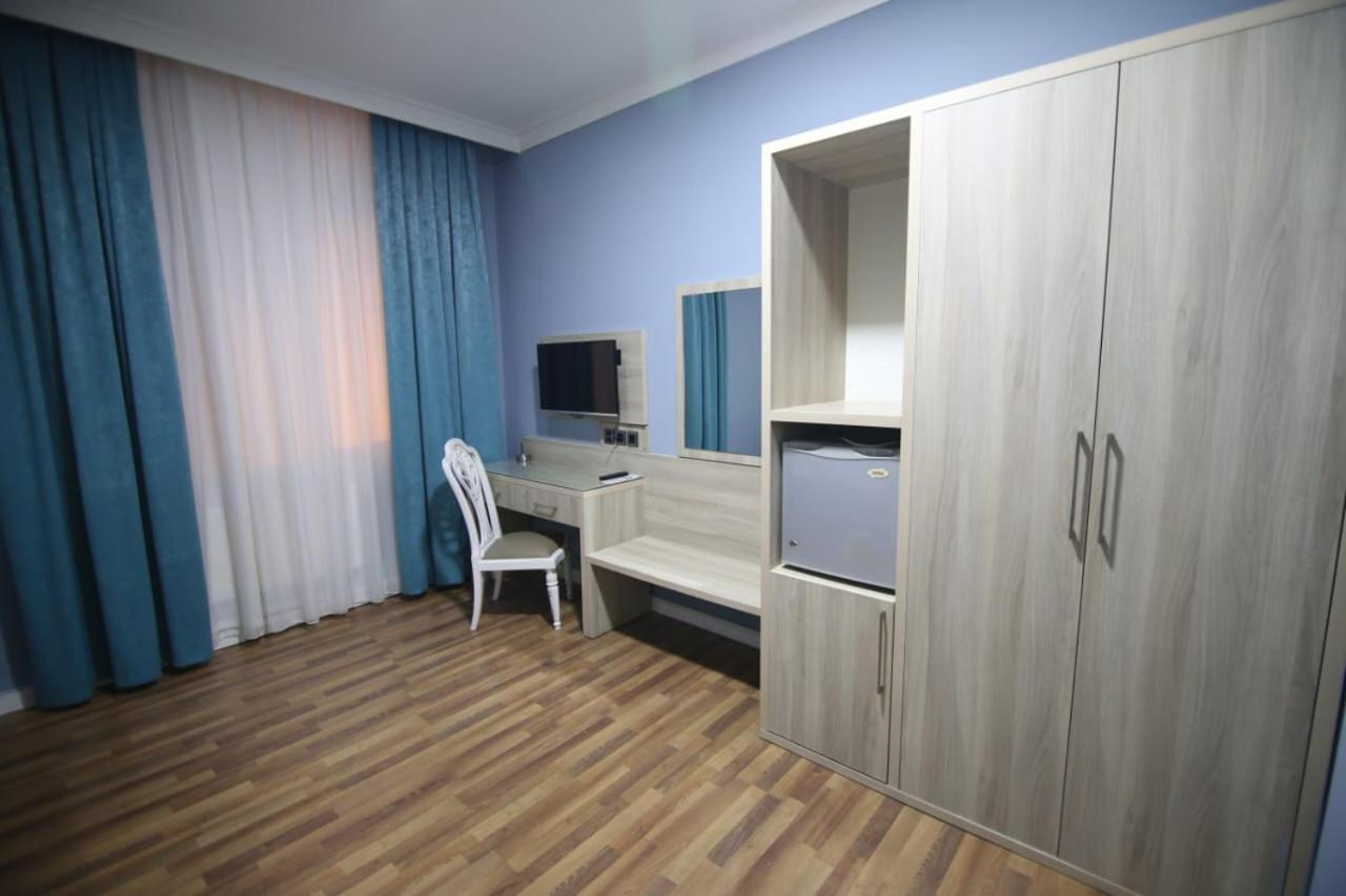 Hotel Empire Business Bakoe Buitenkant foto